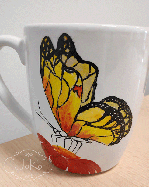 Kubek z żółto-pomarańczowym motylem (Mug with a yellow and orange butterfly) 04/2019